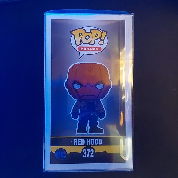 Funko Pop - 372 - Red Hood - Picture 2 of 3